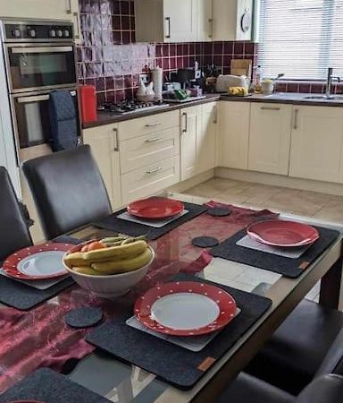 House With Free Parking And Large Garden Villa Wyke Regis Exterior photo