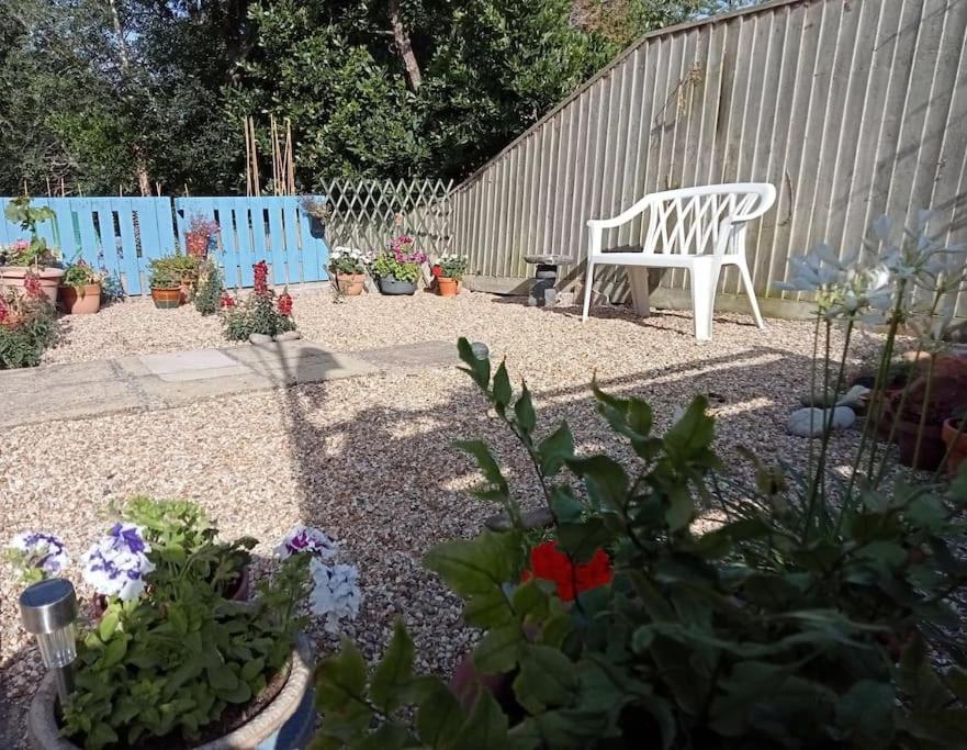 House With Free Parking And Large Garden Villa Wyke Regis Exterior photo